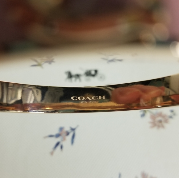Authentic Coach Pink & Rose Gold Bangle Bracelet - Picture 2 of 7